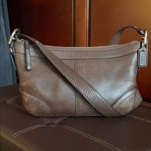 GUC Vintage Coach Pebbled Leather crossbody
